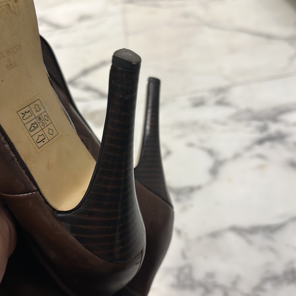 Pure Suede leather Chocolate Brown Knee high Boots in great condition! Size UK 4 - Picture 6 of 17